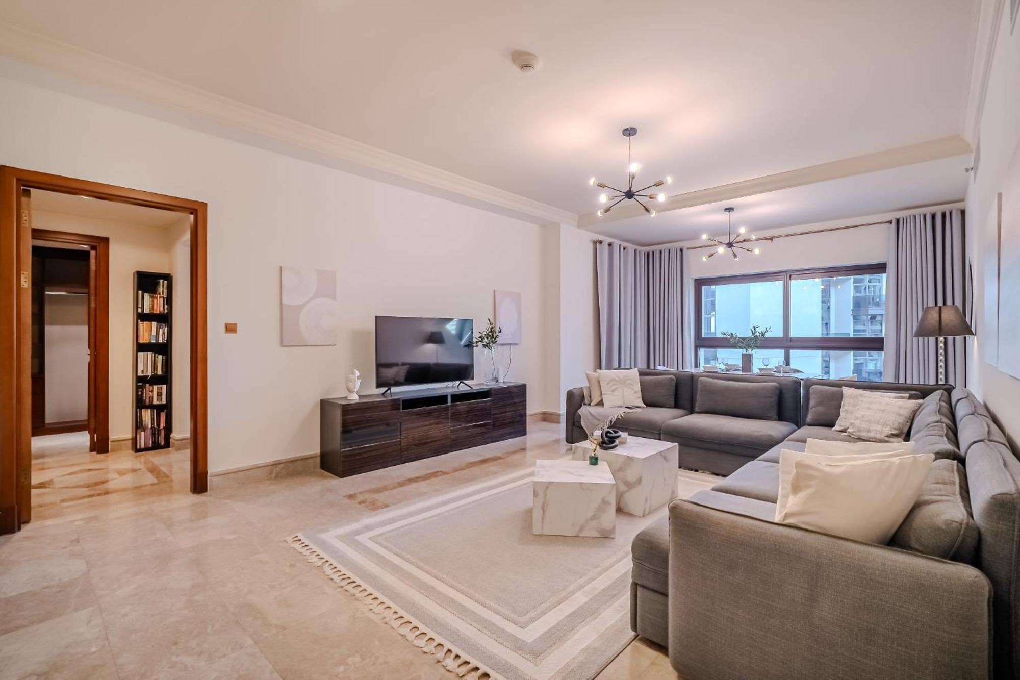 Apartment Stylish 2 Bedroom With Maid I Fairmont South I Palm Jumeirah