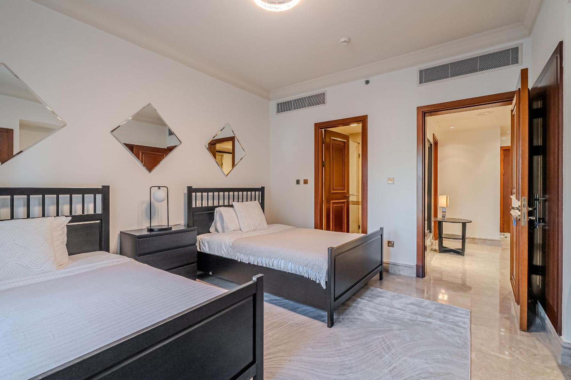 Stylish 2 Bedroom With Maid I Fairmont South I Palm Jumeirah Apartment